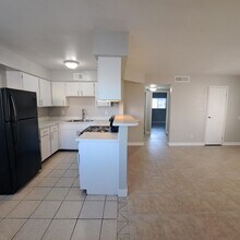 4260 N Vornsand Dr in Las Vegas, NV - Building Photo - Building Photo