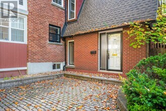 100 Maple Ln in Ottawa, ON - Building Photo - Building Photo