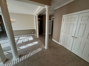 124 Sawgrass Hill Ct in Cary, NC - Building Photo - Building Photo