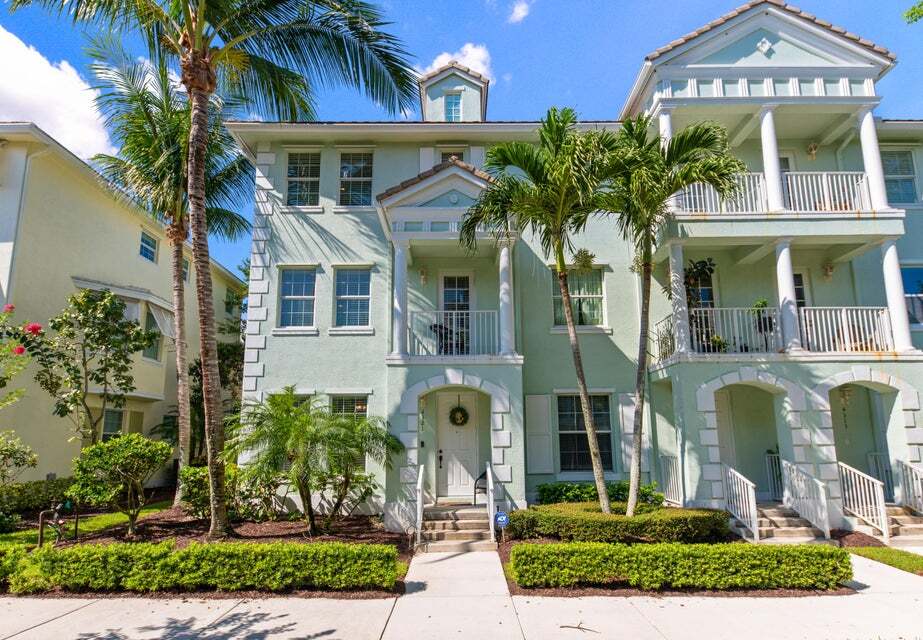 4321 Savannah Bay Pl in Jupiter, FL - Building Photo
