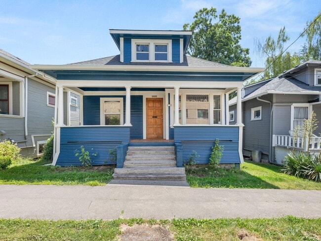 property at 2708 SE Clinton St