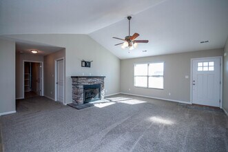 1481 Daniel Boone Blvd in Columbia, MO - Building Photo - Building Photo