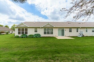 14068 Palisades Ave in Huntley, IL - Building Photo - Building Photo