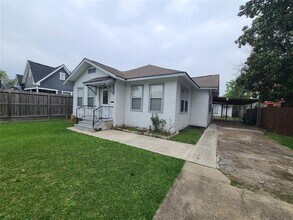 1421 Munger St in Houston, TX - Building Photo - Building Photo