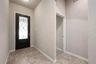 8113 Cannon Ct in Lago Vista, TX - Building Photo - Building Photo