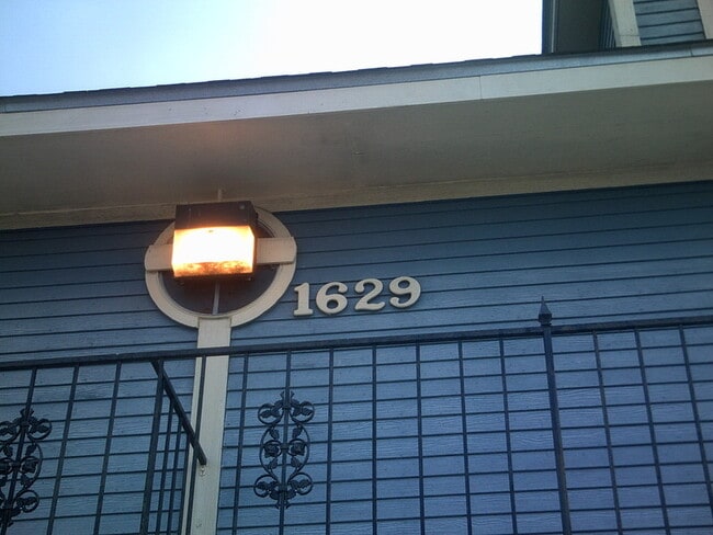 property at 1629 Gary Ct