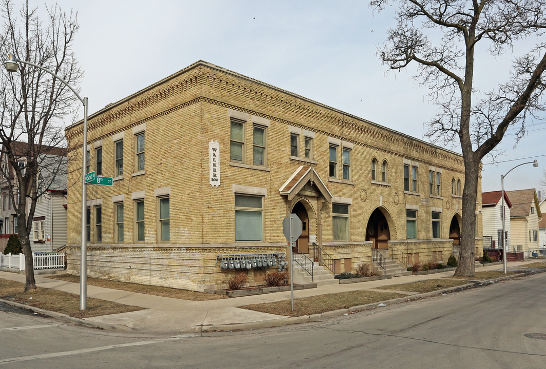 Walker Row in Milwaukee, WI - Building Photo