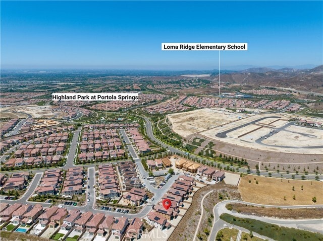 136 Tomahawk in Irvine, CA - Building Photo - Building Photo