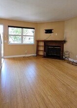 1211 Andrew Ln in Santa Cruz, CA - Building Photo - Building Photo