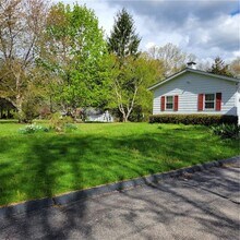 301 Wolf Rock Rd in Exeter, RI - Building Photo - Building Photo