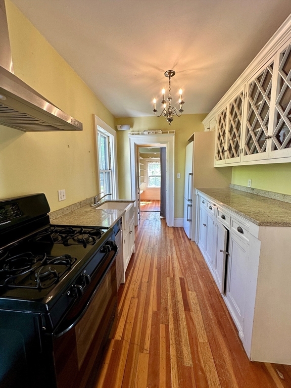 property at 984 Chestnut St