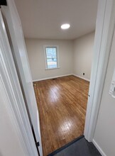 215 Derhake Rd in Florissant, MO - Building Photo - Building Photo