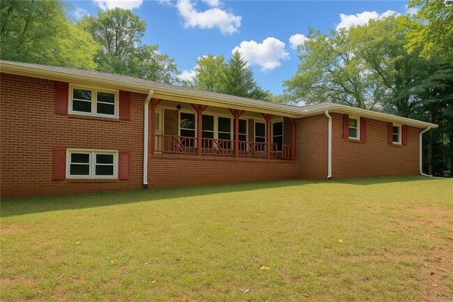 property at 3155 Oak Dr