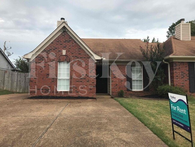 property at 3926 Oak Branch Cir W