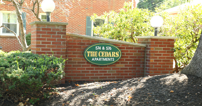 The Cedars in Delmar, NY - Foto de edificio - Building Photo