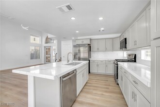 5207 Silverheart Ave in Las Vegas, NV - Building Photo - Building Photo