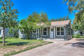 512 E 18th St in San Angelo, TX - Building Photo - Building Photo