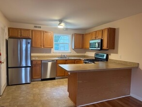 551 London Court II in Egg Harbor Township, NJ - Building Photo - Building Photo