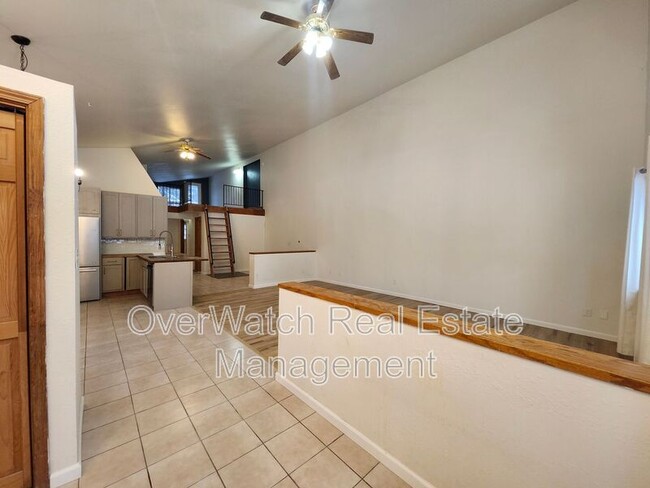 10322 Chain of Rock St in Anchorage, AK - Building Photo - Building Photo