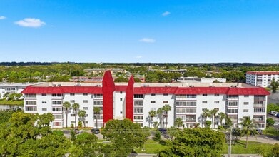 4851 NW 21st St in Lauderhill, FL - Building Photo - Building Photo