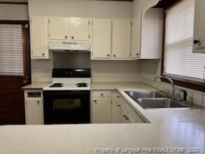 338 Summerhill Rd in Fayetteville, NC - Building Photo - Building Photo