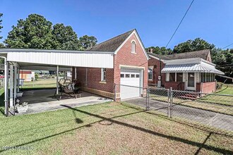 1301 W Thomas St in Rocky Mount, NC - Building Photo - Building Photo