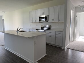 3215 NE 38th St in Ocala, FL - Building Photo - Building Photo