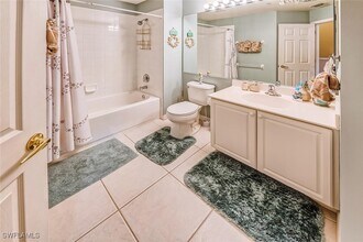 1080 Hampton Cir in Naples, FL - Building Photo - Building Photo