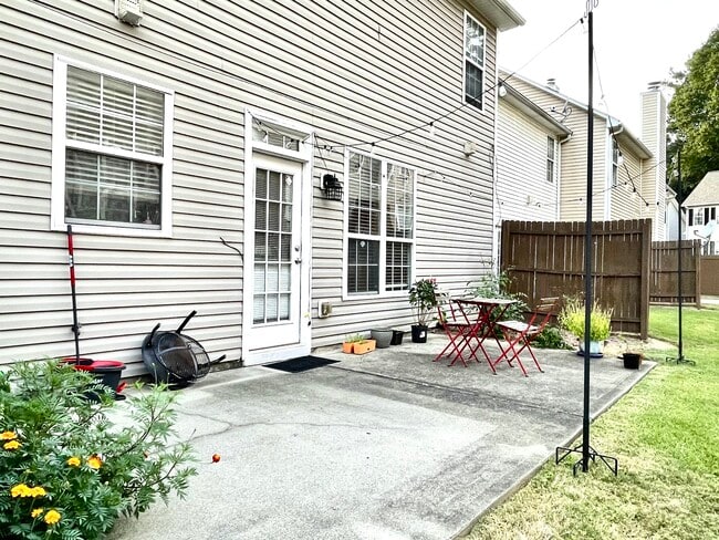 property at 2615 Avery Park Cir