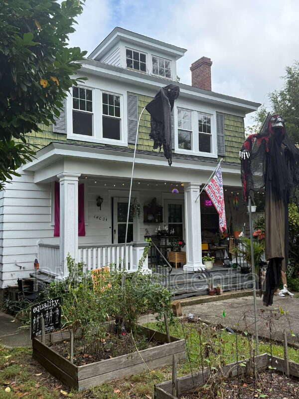 property at 1400 Bellevue Ave