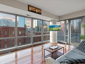 929 Portland Ave in Minneapolis, MN - Building Photo