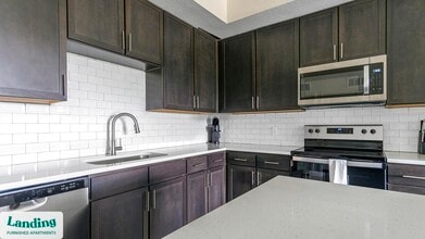 9650 52nd Ave E in Palmetto, FL - Building Photo - Building Photo