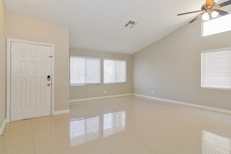 312 Carole Little Ct in Henderson, NV - Building Photo - Building Photo