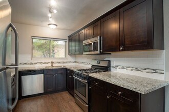 1333 E Thomas Rd in Phoenix, AZ - Building Photo - Building Photo