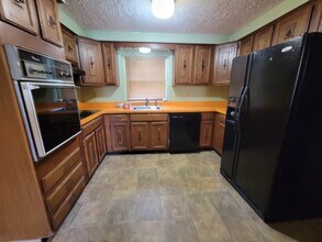 5360 Brockport Spencerport Rd, Unit Apartment 1 in Brockport, NY - Building Photo - Building Photo