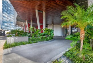 1001 Queen St in Honolulu, HI - Foto de edificio - Building Photo