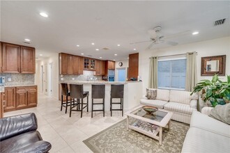 1728 NE 16th Ave in Fort Lauderdale, FL - Building Photo - Building Photo