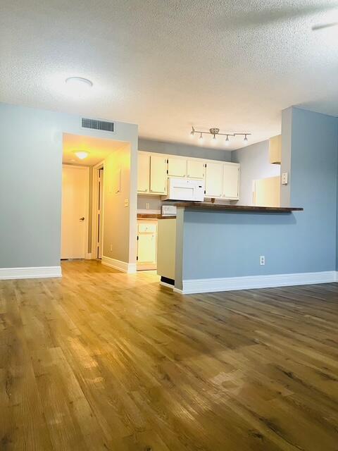 1535 Meadows Cir W in Boynton Beach, FL - Building Photo - Building Photo