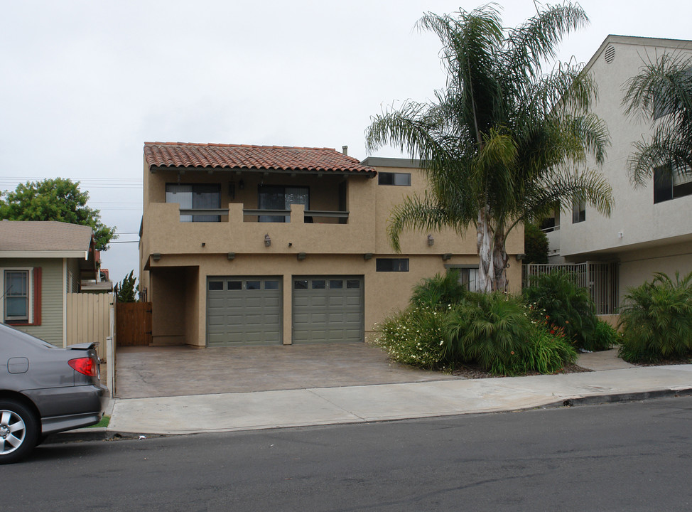 Casa De Lee in San Diego, CA - Building Photo