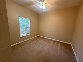 118 Callie Cir in Brunswick, GA - Building Photo - Building Photo