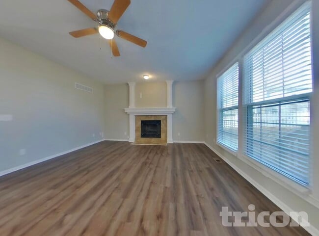 414 Highcliffe Dr in Lee's Summit, MO - Building Photo - Building Photo