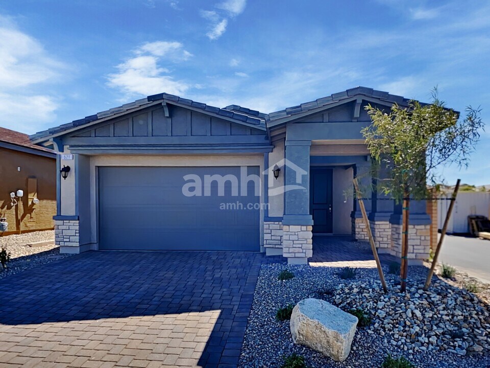 521 Silverbell Falls Pl in Henderson, NV - Building Photo