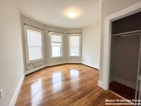 96 E Cottage St photo'