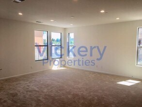 5536 Metropolitan Wy in Dublin, CA - Building Photo - Building Photo