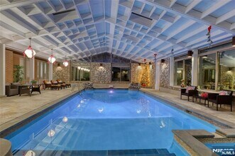 91 Chestnut Ridge Rd in Saddle River, NJ - Building Photo - Building Photo