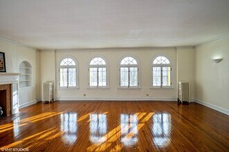 6038 N Washtenaw Ave in Chicago, IL - Building Photo - Building Photo