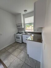 431 W 2nd St, Unit B in Los Angeles, CA - Building Photo - Building Photo