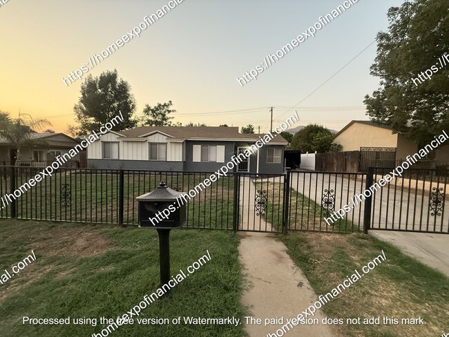 property at 26844 Mansfield St