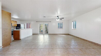 15755 SW 92nd Ave in Palmetto Bay, FL - Building Photo - Building Photo
