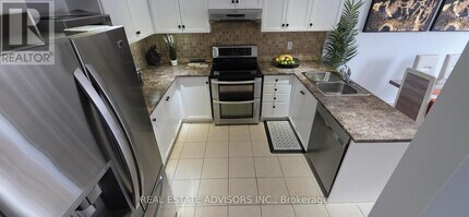 165 Fieldstone Dr in Vaughan, ON - Building Photo - Building Photo